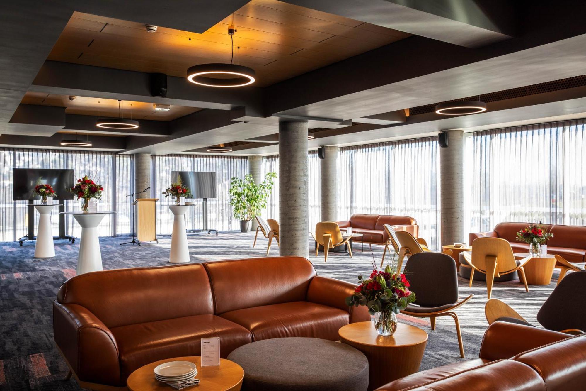Peppers Silo Hotel Launceston Ngoại thất bức ảnh The lounge at the airport
