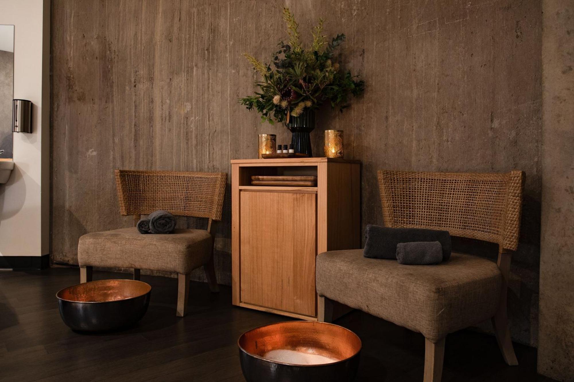 Peppers Silo Hotel Launceston Ngoại thất bức ảnh A foot bath