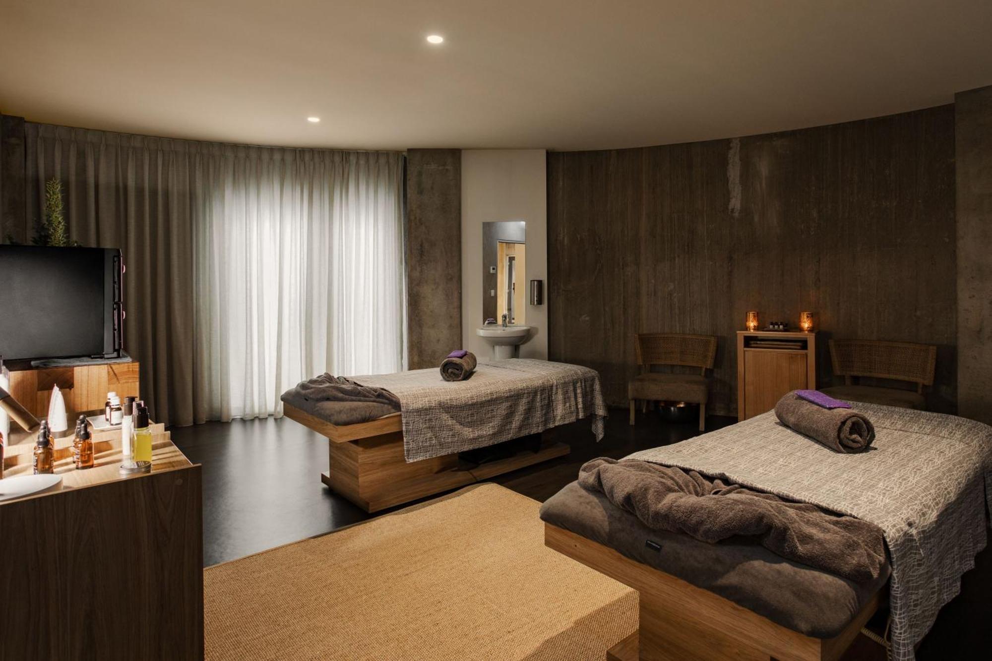Peppers Silo Hotel Launceston Ngoại thất bức ảnh A treatment room at the spa